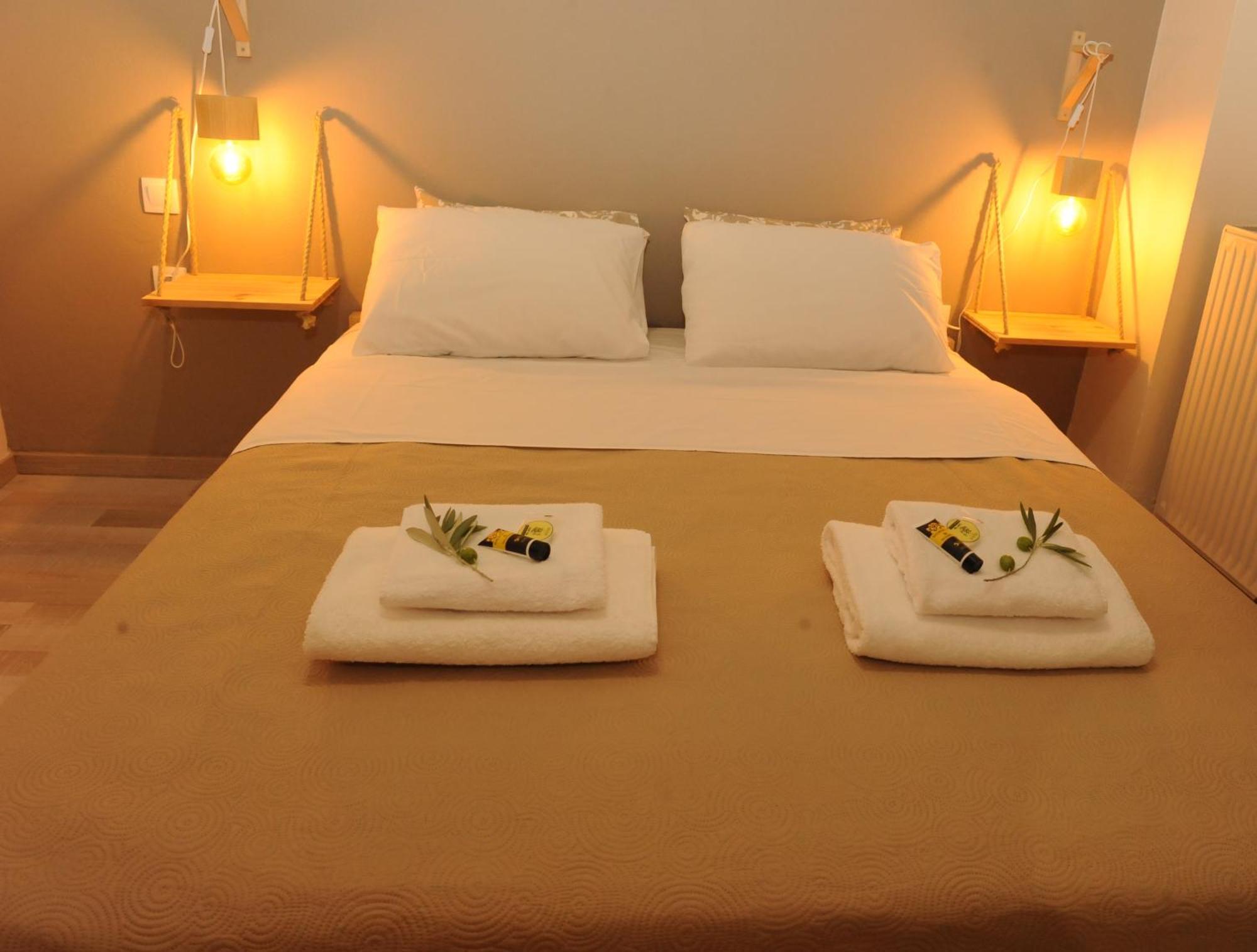 Delphic Moments - Sunny App 3Br, 2Ba With View Leilighet Eksteriør bilde